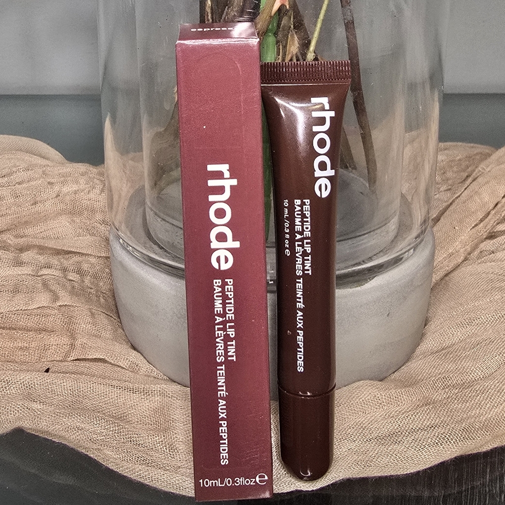 Rhode Peptide Lip Treatment Espresso